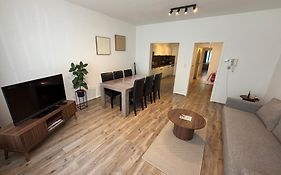 Lovely 2 Bedroom Appartment Near Knokke-Strand Beach Bar